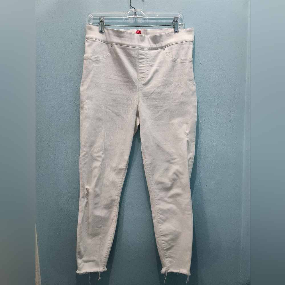 SPANX White Pull-On Skinny Jeans LShaping Jeggings Distressed Hem Stretch